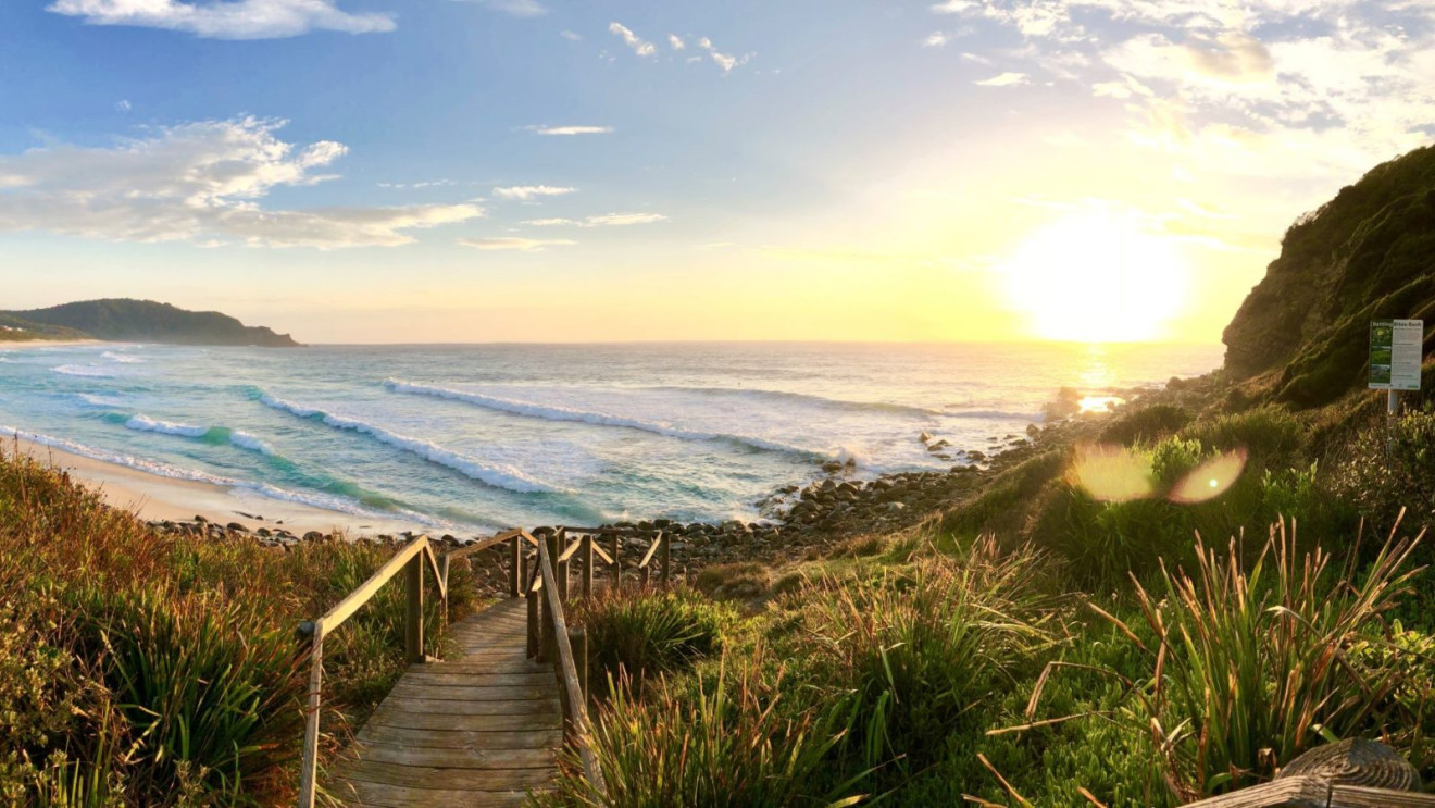 Image blog Explore Boomerang Beach: A Glittering Gem