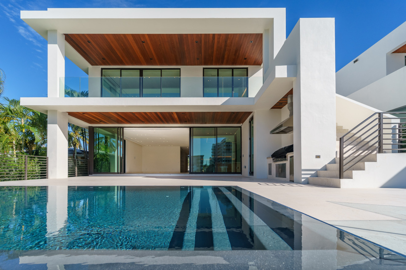 Image blog - Search and Stay: Top 5 Things To Know Before Listing Your Holiday Rental