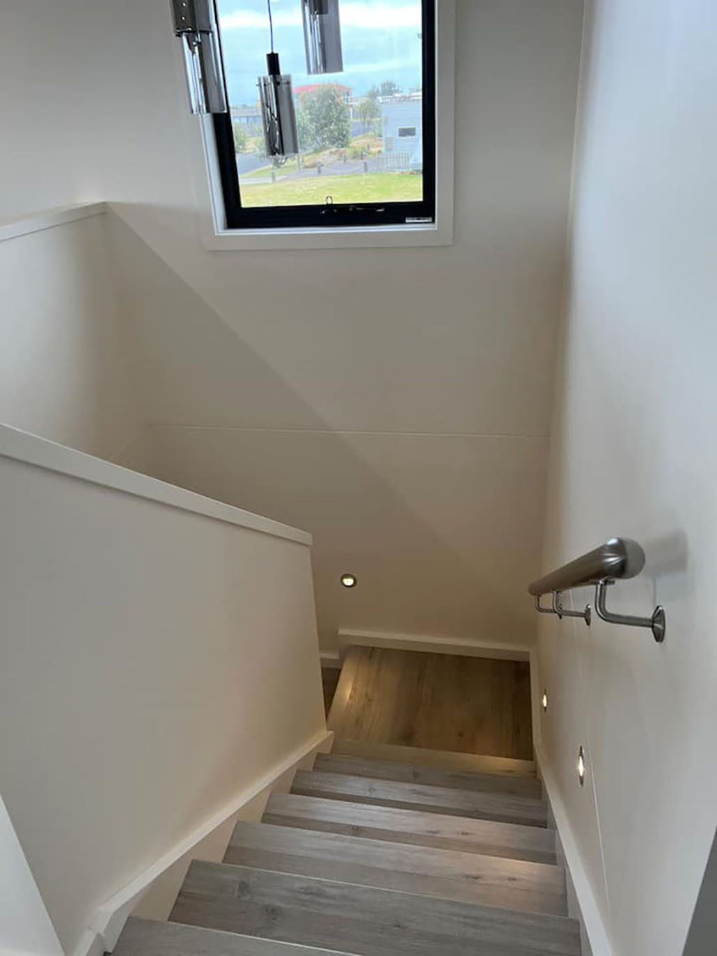 Search and Stay, undefined in undefined. Gallery position 4