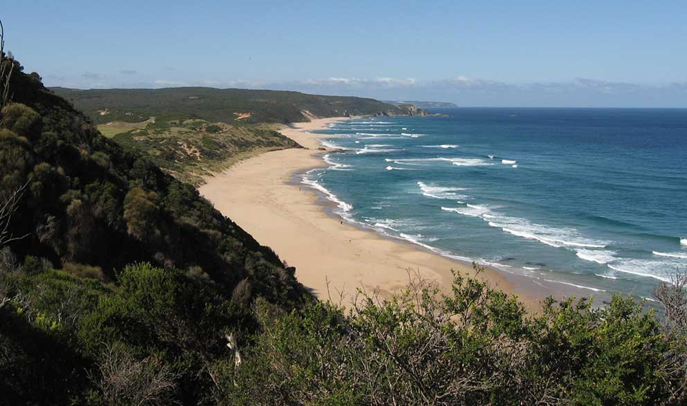 Search and Stay destination carousel image position 20