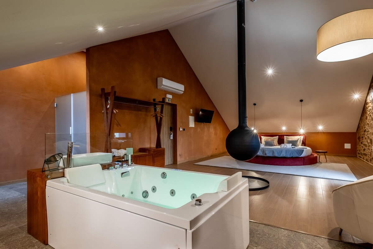 Search and Stay, undefined in undefined. Gallery position 3