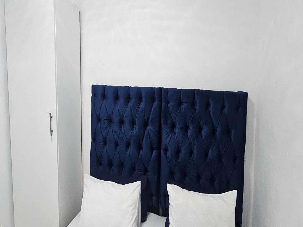 Search and Stay, undefined in undefined. Gallery position 2