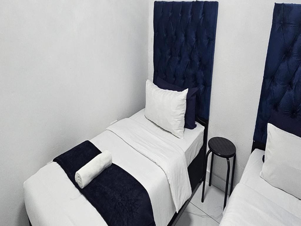 Search and Stay, undefined in undefined. Gallery position 3