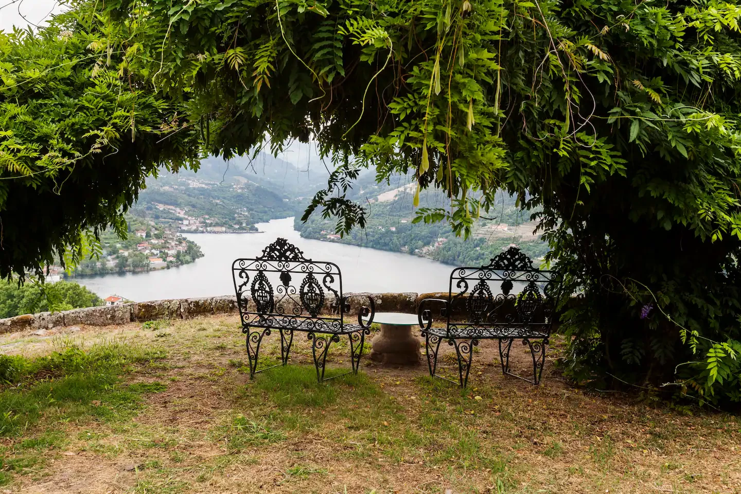 Search and Stay destination carousel image position 8