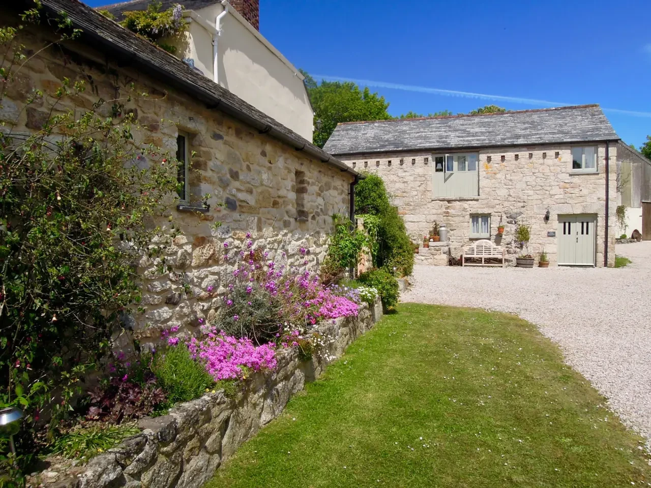 Search and Stay, undefined in undefined. Gallery position 2