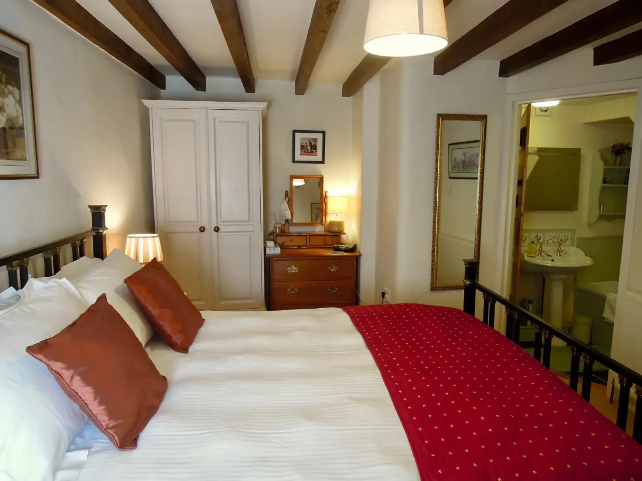 Search and Stay, undefined in undefined. Gallery position 3