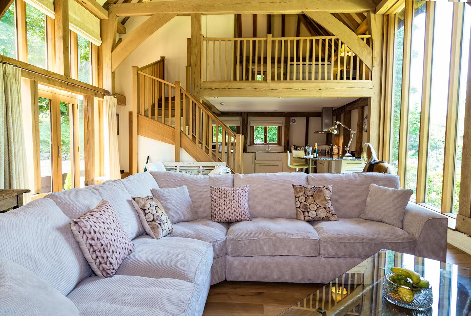 Search and Stay destination carousel image position 0