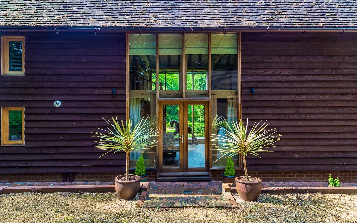 Search and Stay, undefined in undefined. Gallery position 2