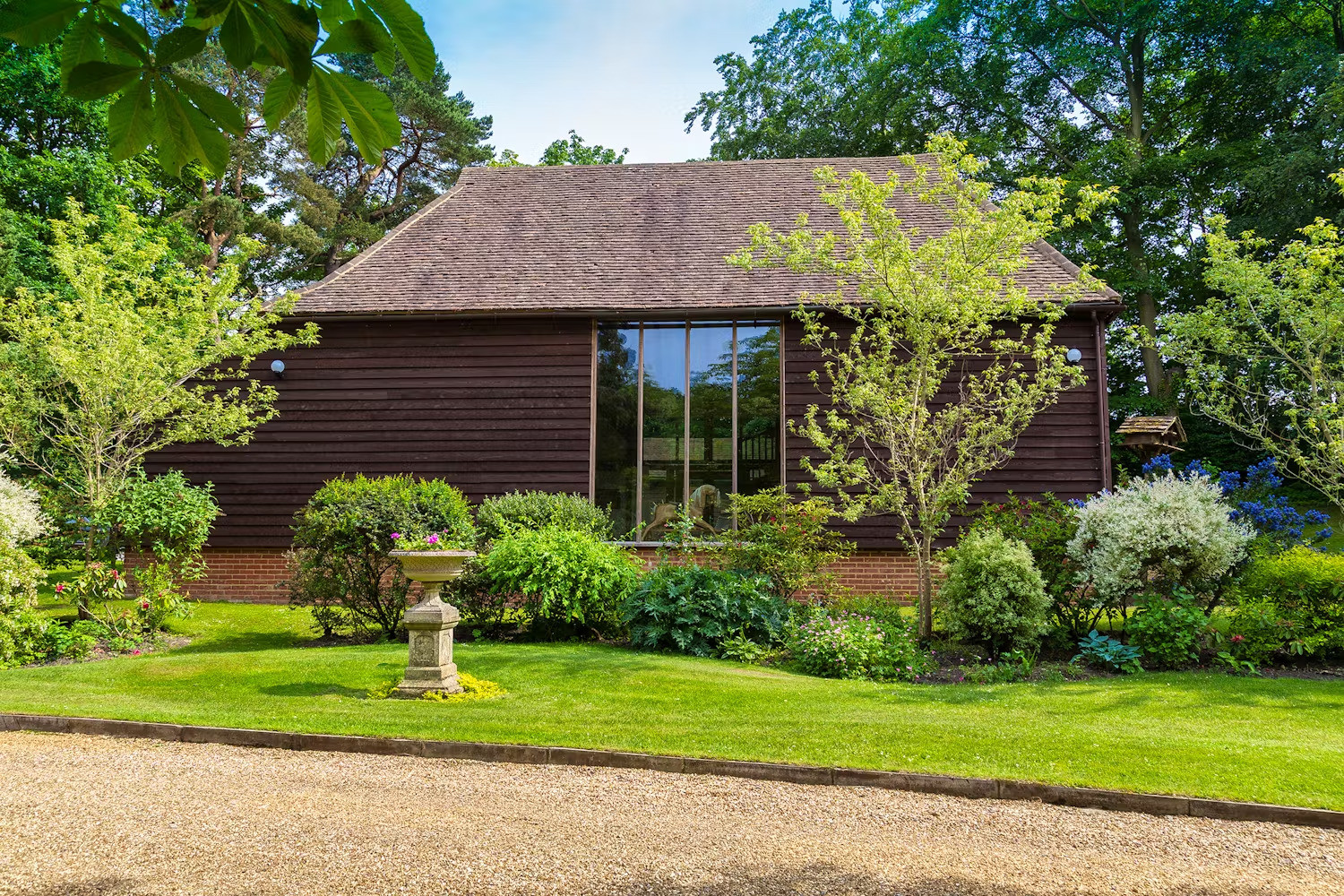 Search and Stay, undefined in undefined. Gallery position 3