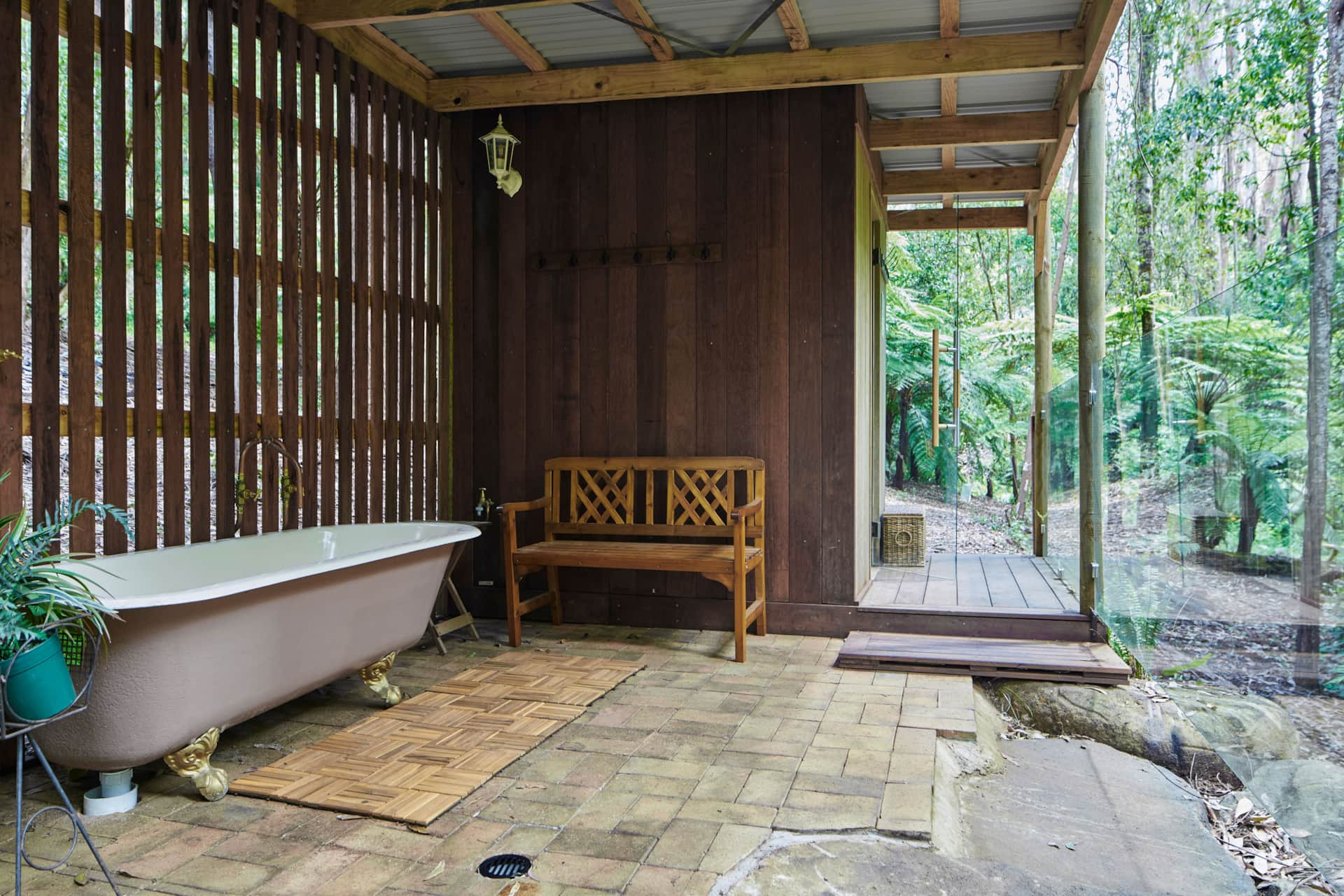 Search and Stay, undefined in undefined. Gallery position 4