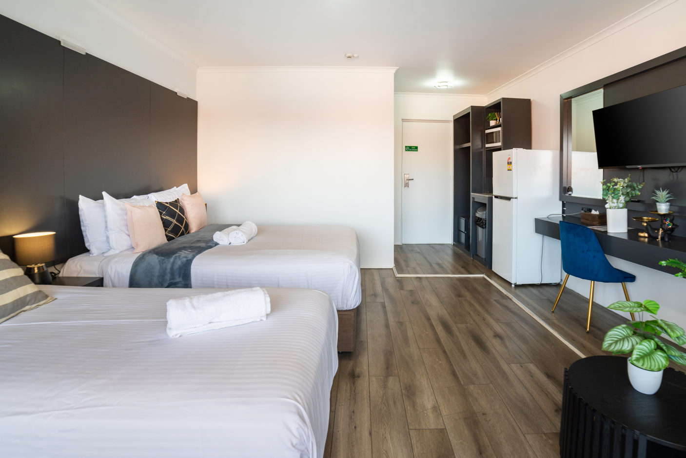 Search and Stay, undefined in undefined. Gallery position 2