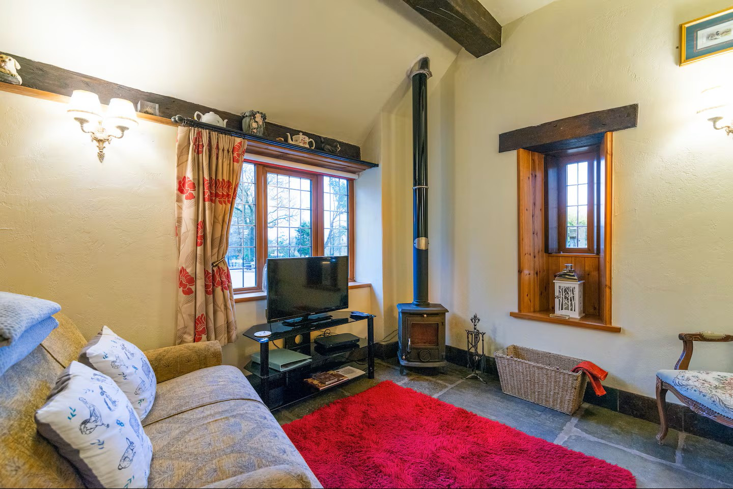 Search and Stay, undefined in undefined. Gallery position 4