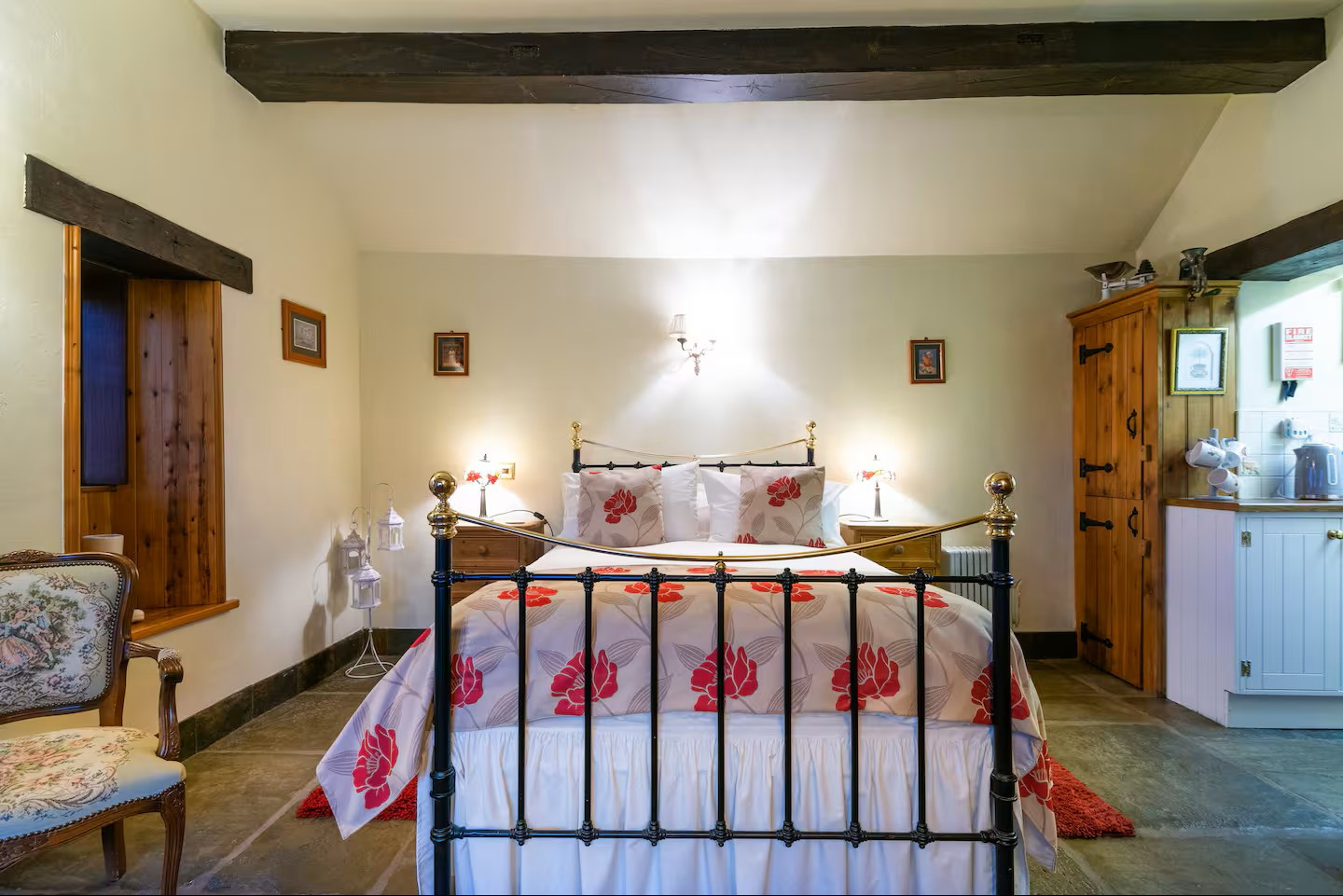 Search and Stay, undefined in undefined. Gallery position 2