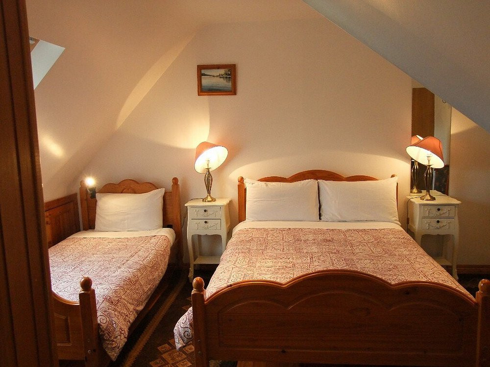 Search and Stay, undefined in undefined. Gallery position 1