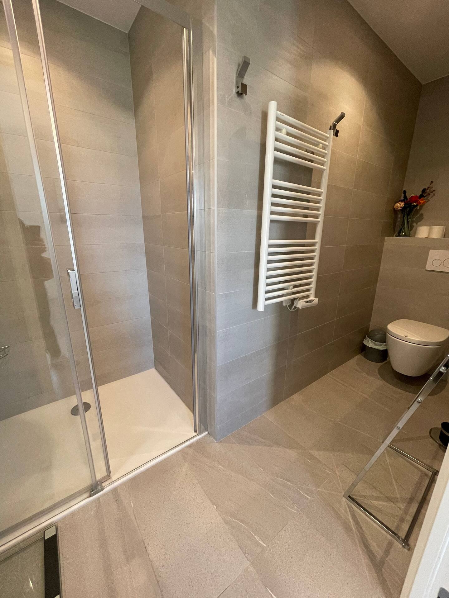 Search and Stay, undefined in undefined. Gallery position 4