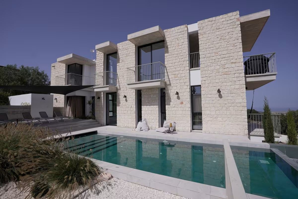 Search and Stay Destinations. Holidays Rentals in Cyprus - Cyprus