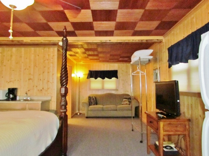 Search and Stay, undefined in undefined. Gallery position 2