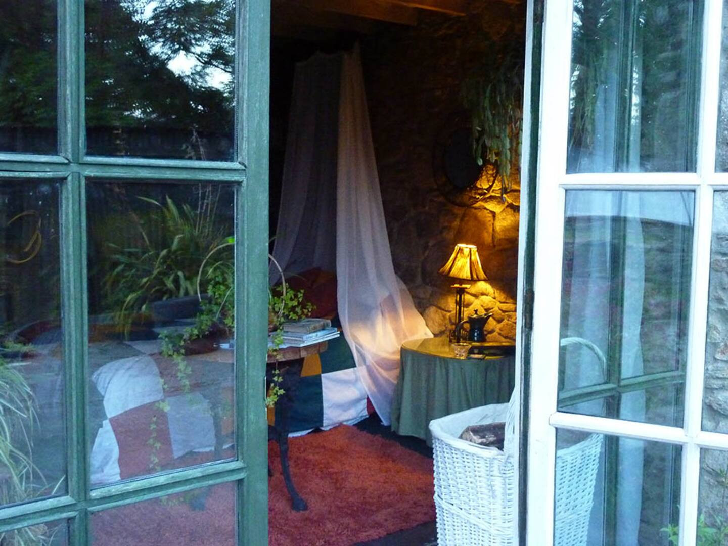 Search and Stay, undefined in undefined. Gallery position 3