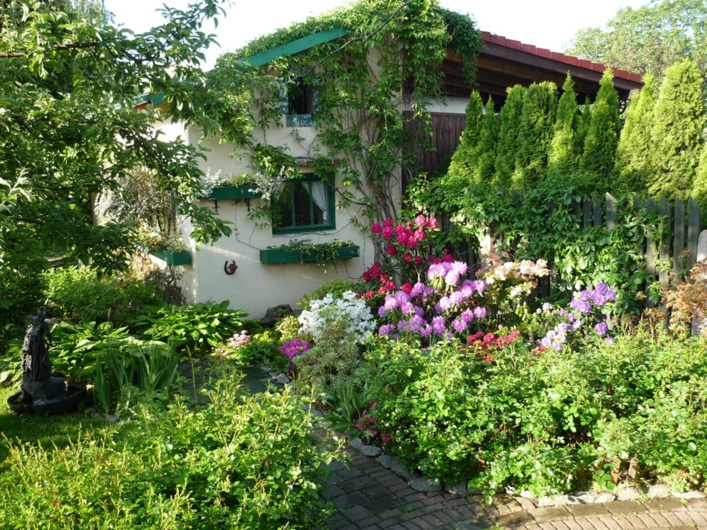 Search and Stay, undefined in undefined. Gallery position 2