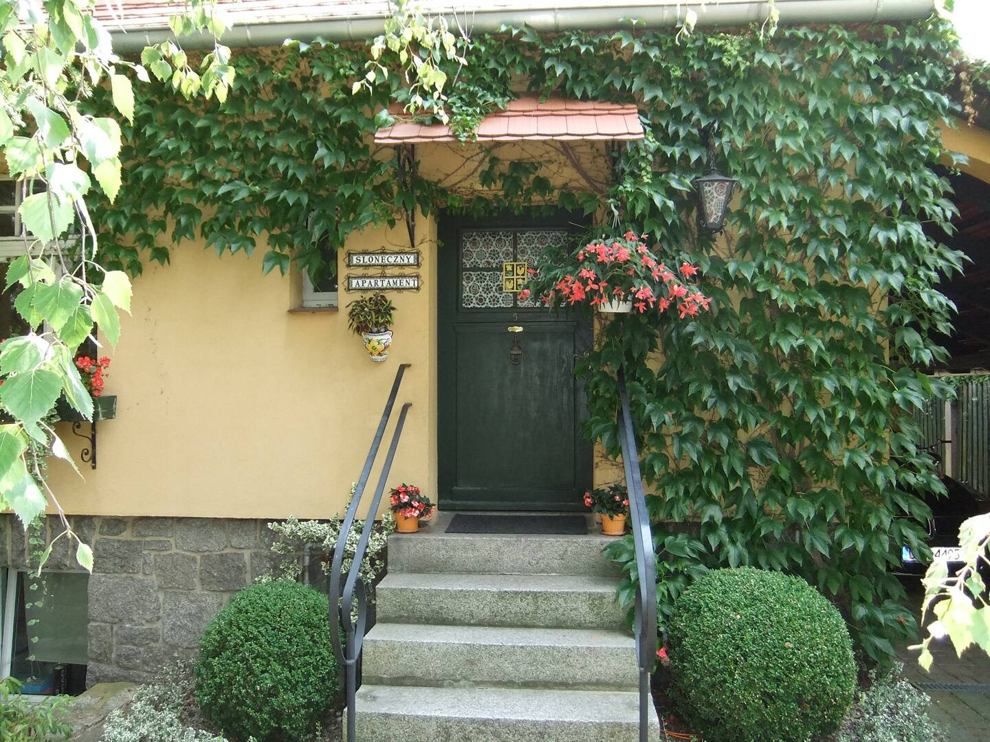 Search and Stay, undefined in undefined. Gallery position 2