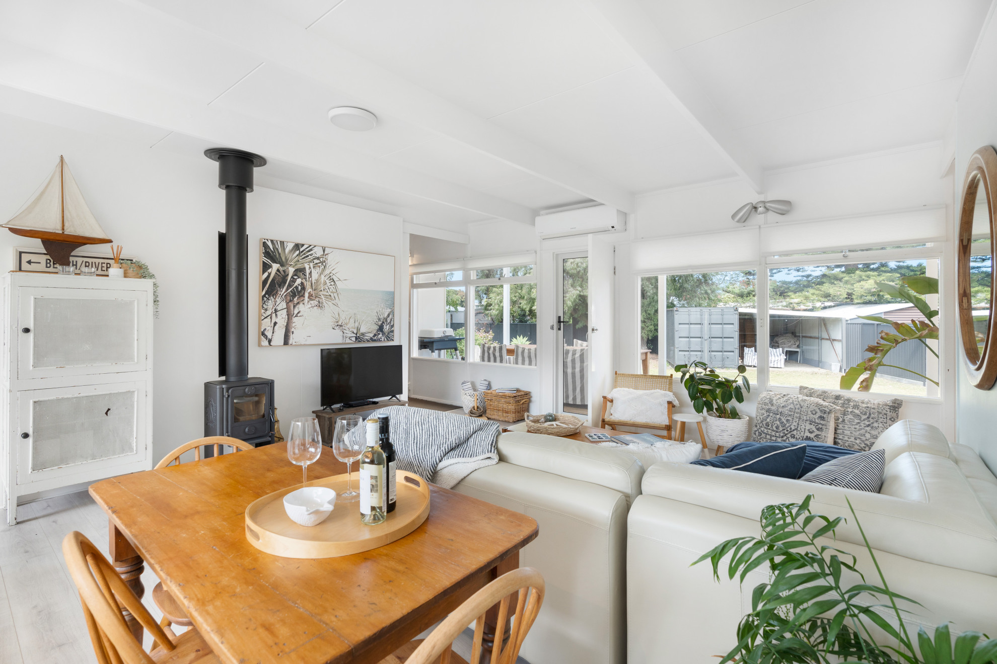 Search and Stay, undefined in undefined. Gallery position 0