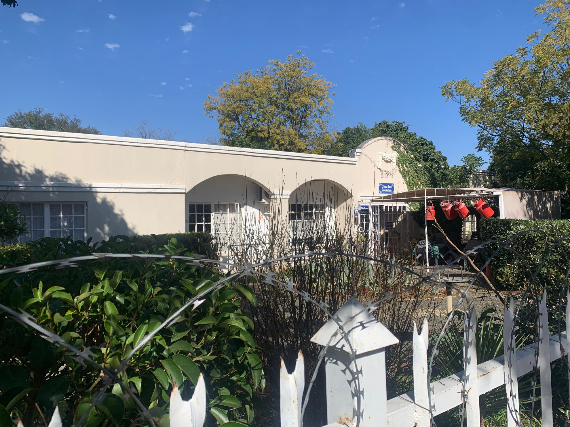 Search and Stay, undefined in undefined. Gallery position 1