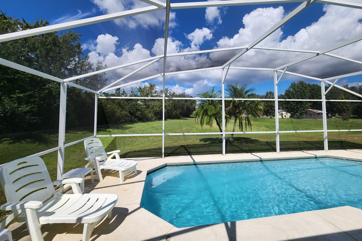 Search and Stay destination carousel image position 0