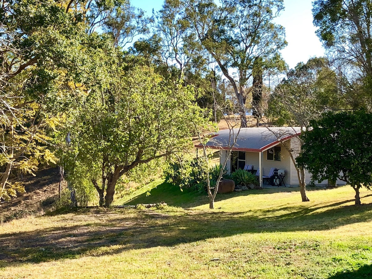 Search and Stay destination carousel image position 0