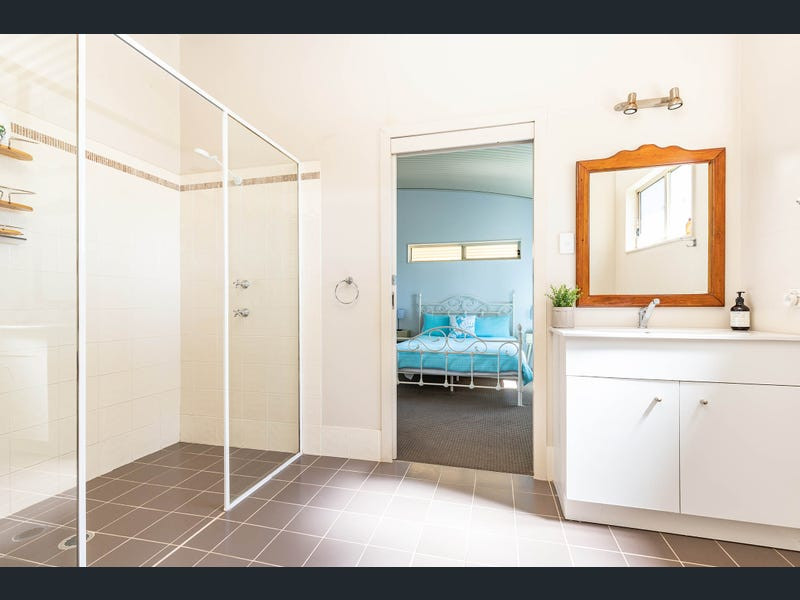 Search and Stay, undefined in undefined. Gallery position 2