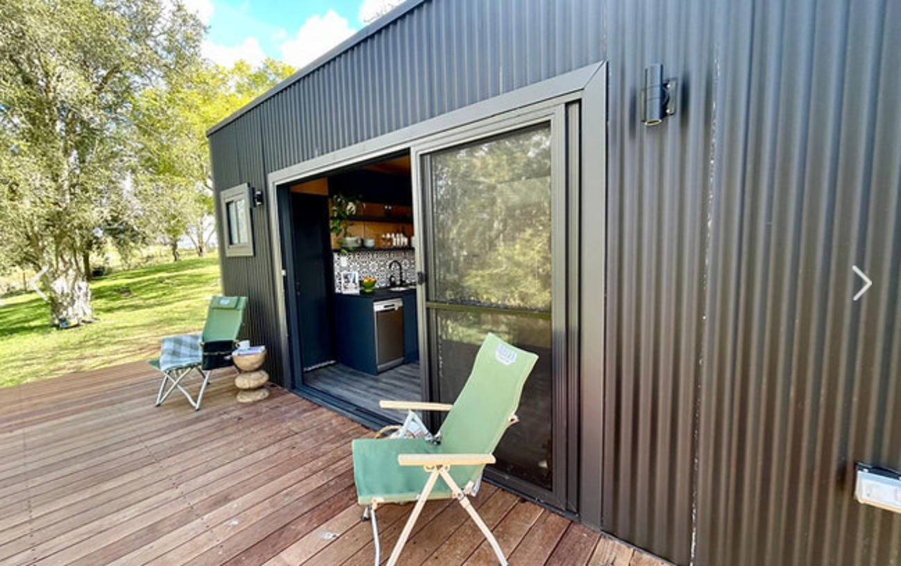 Search and Stay, undefined in undefined. Gallery position 0