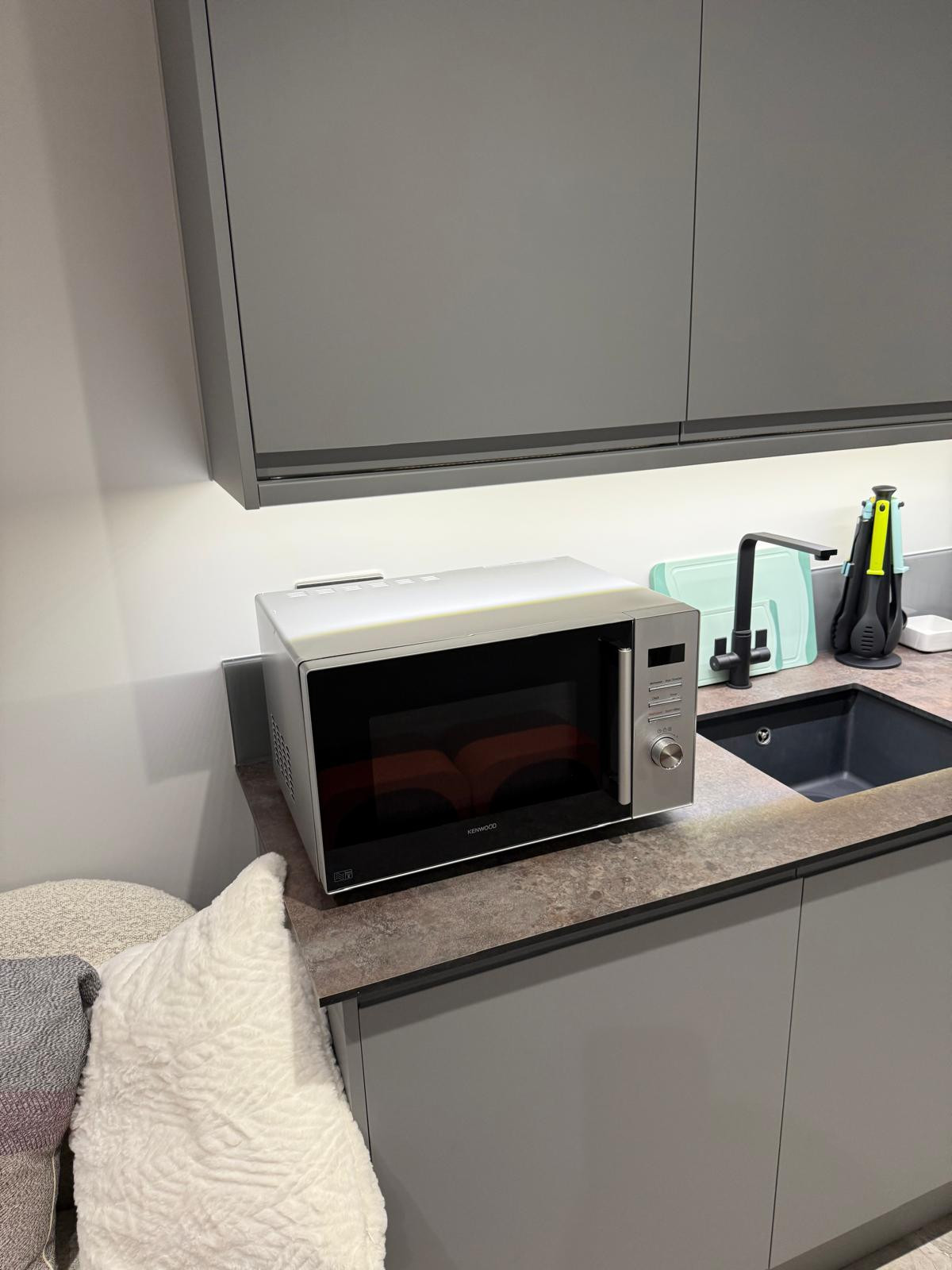 The EcoStay Apartment in 54 Jarrom Street LE2 - Property image 48 - VivreStays