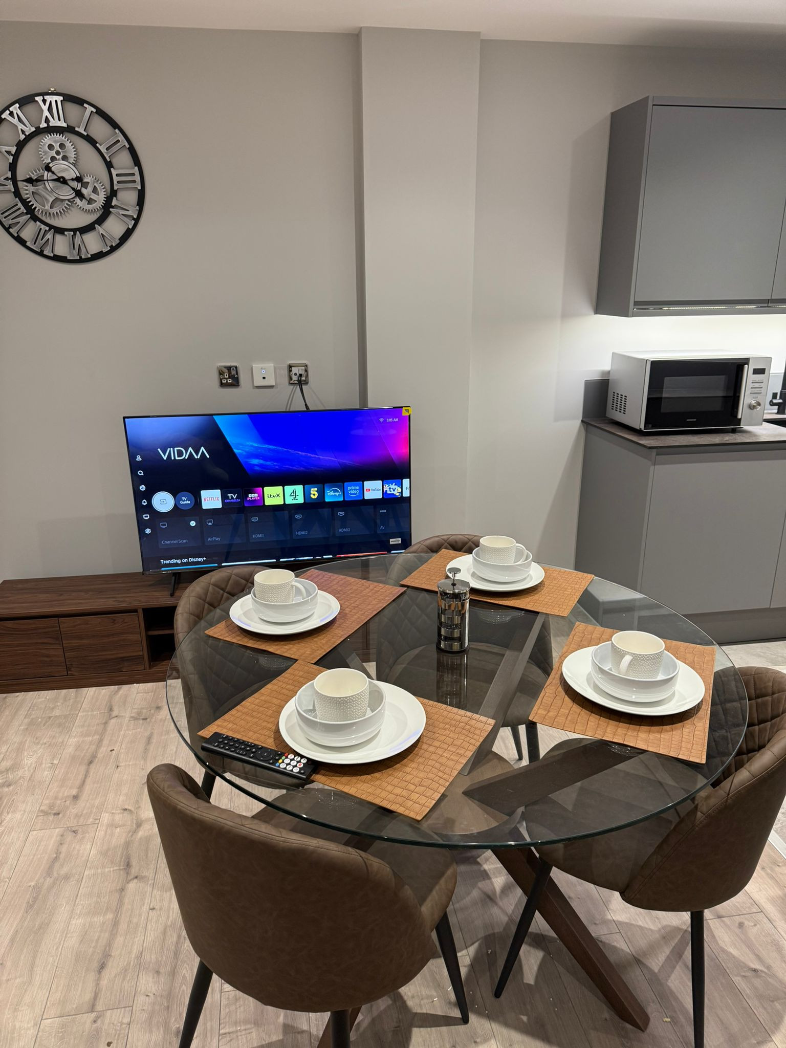 The EcoStay Apartment in 54 Jarrom Street LE2 - Property image 69 - VivreStays