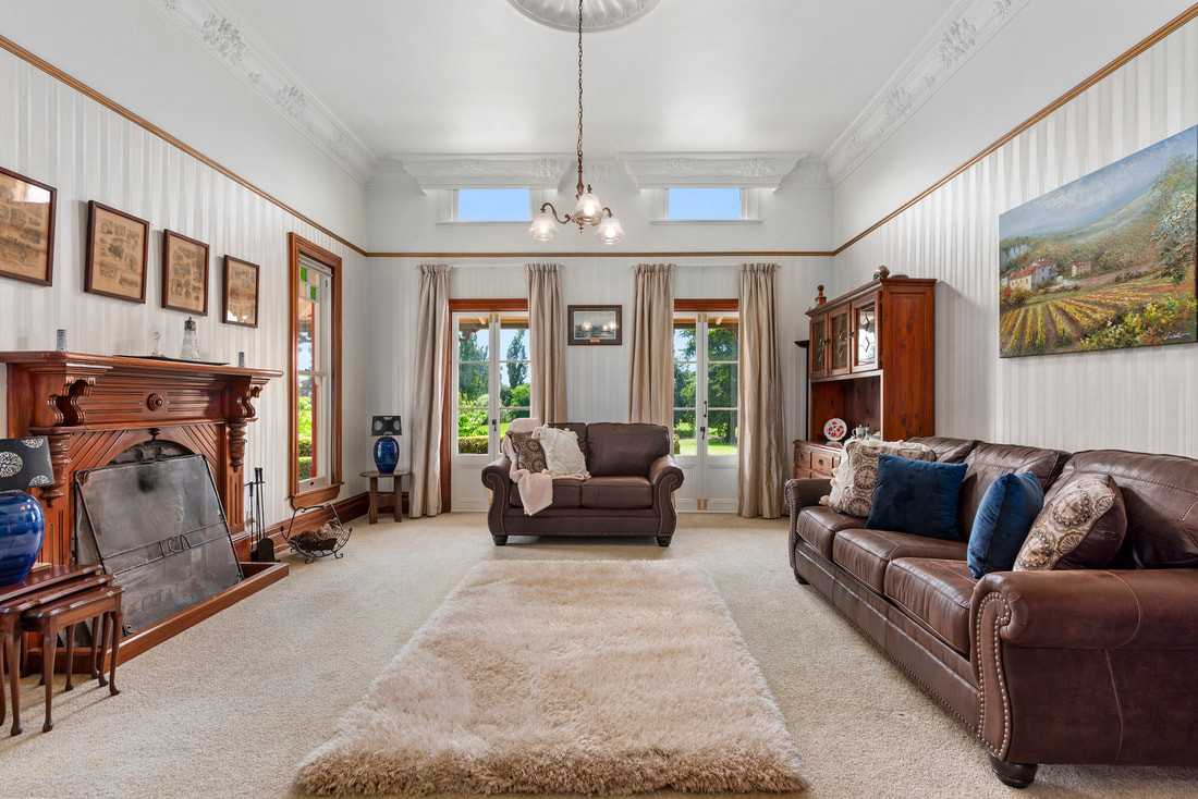 Search and Stay, undefined in undefined. Gallery position 1