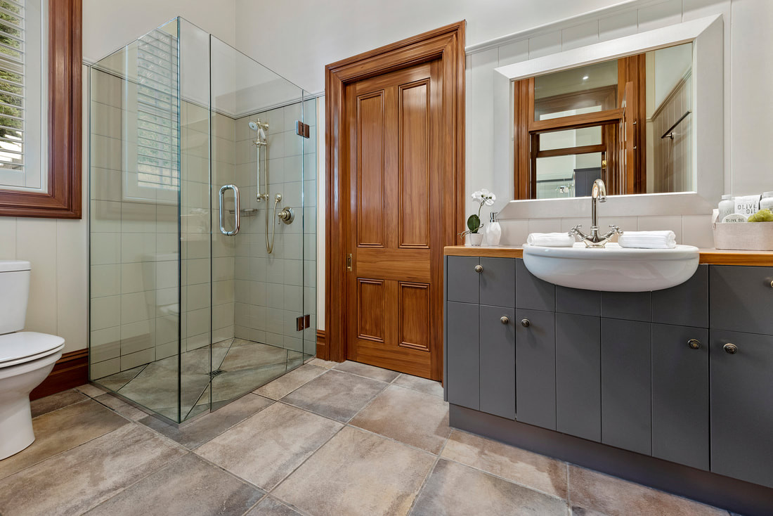 Search and Stay, undefined in undefined. Gallery position 3