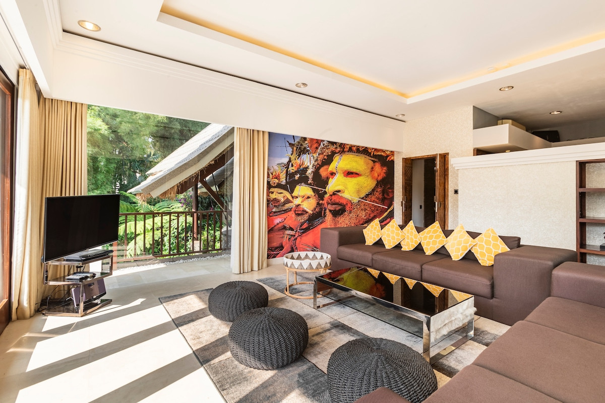 Search and Stay destination carousel image position 0