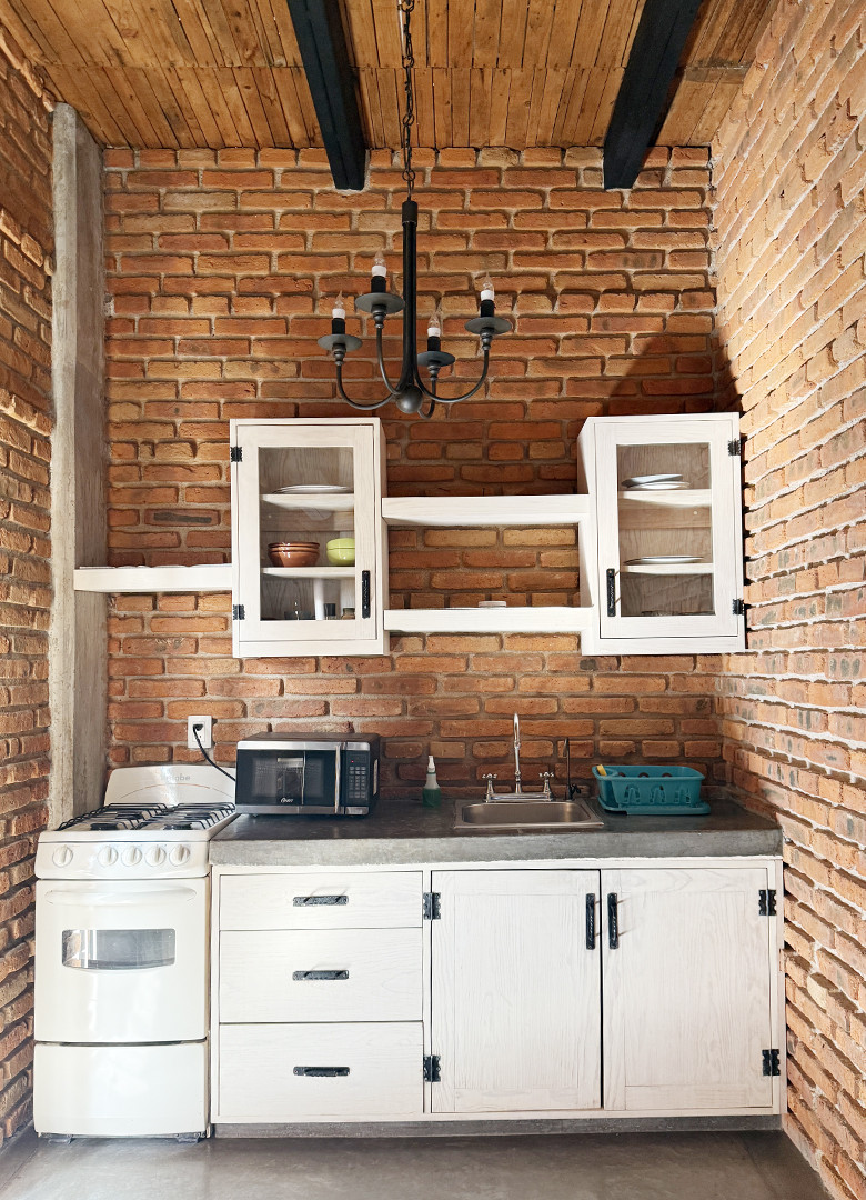 Search and Stay, undefined in undefined. Gallery position 1