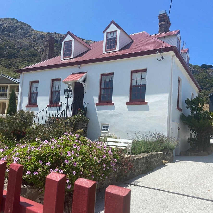 Search and Stay, undefined in undefined. Gallery position 3