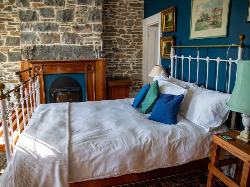 Search and Stay, undefined in undefined. Gallery position 3