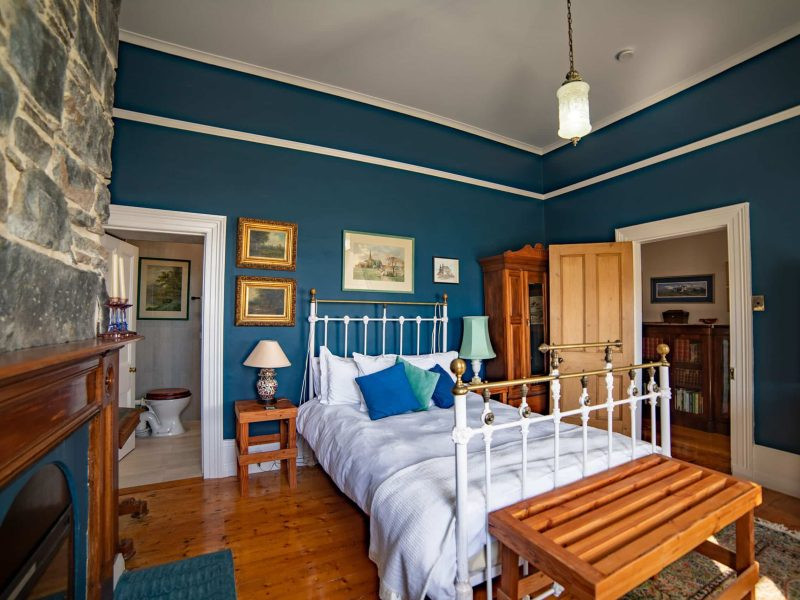 Search and Stay, undefined in undefined. Gallery position 4