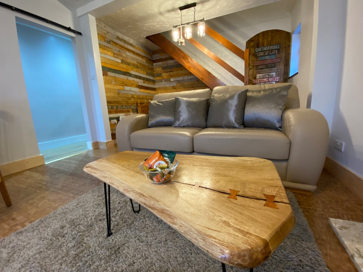 Search and Stay destination carousel image position 0