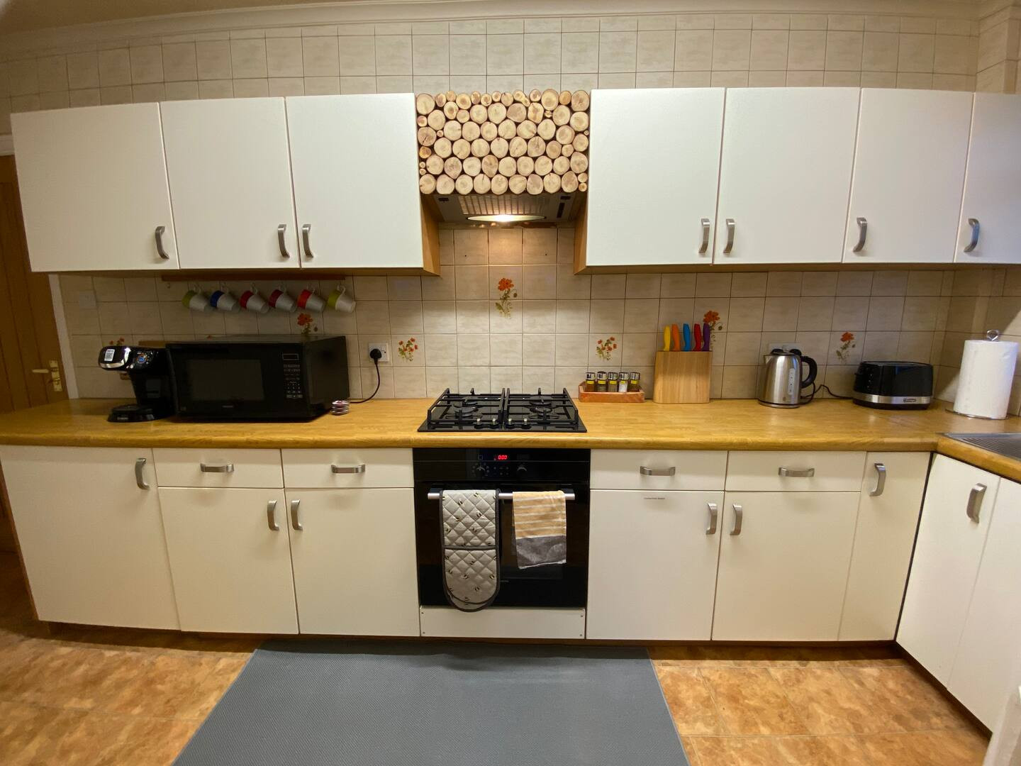 Search and Stay, undefined in undefined. Gallery position 2