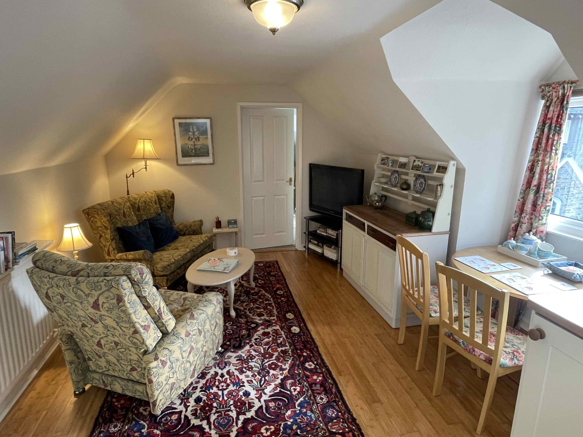 Search and Stay, undefined in undefined. Gallery position 4