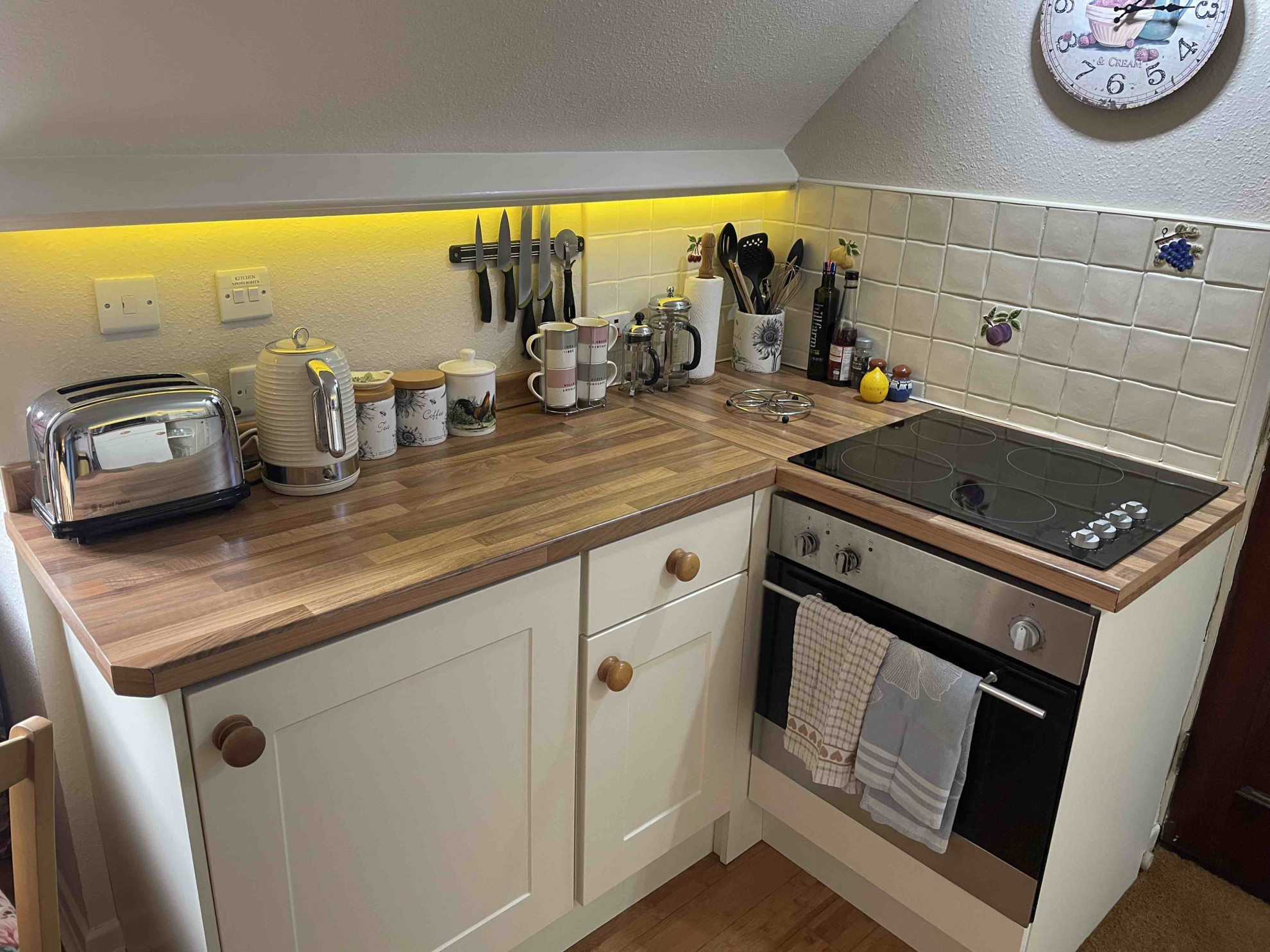 Search and Stay, undefined in undefined. Gallery position 2