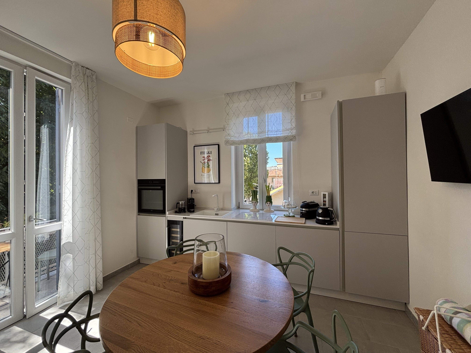 Search and Stay, undefined in undefined. Gallery position 4