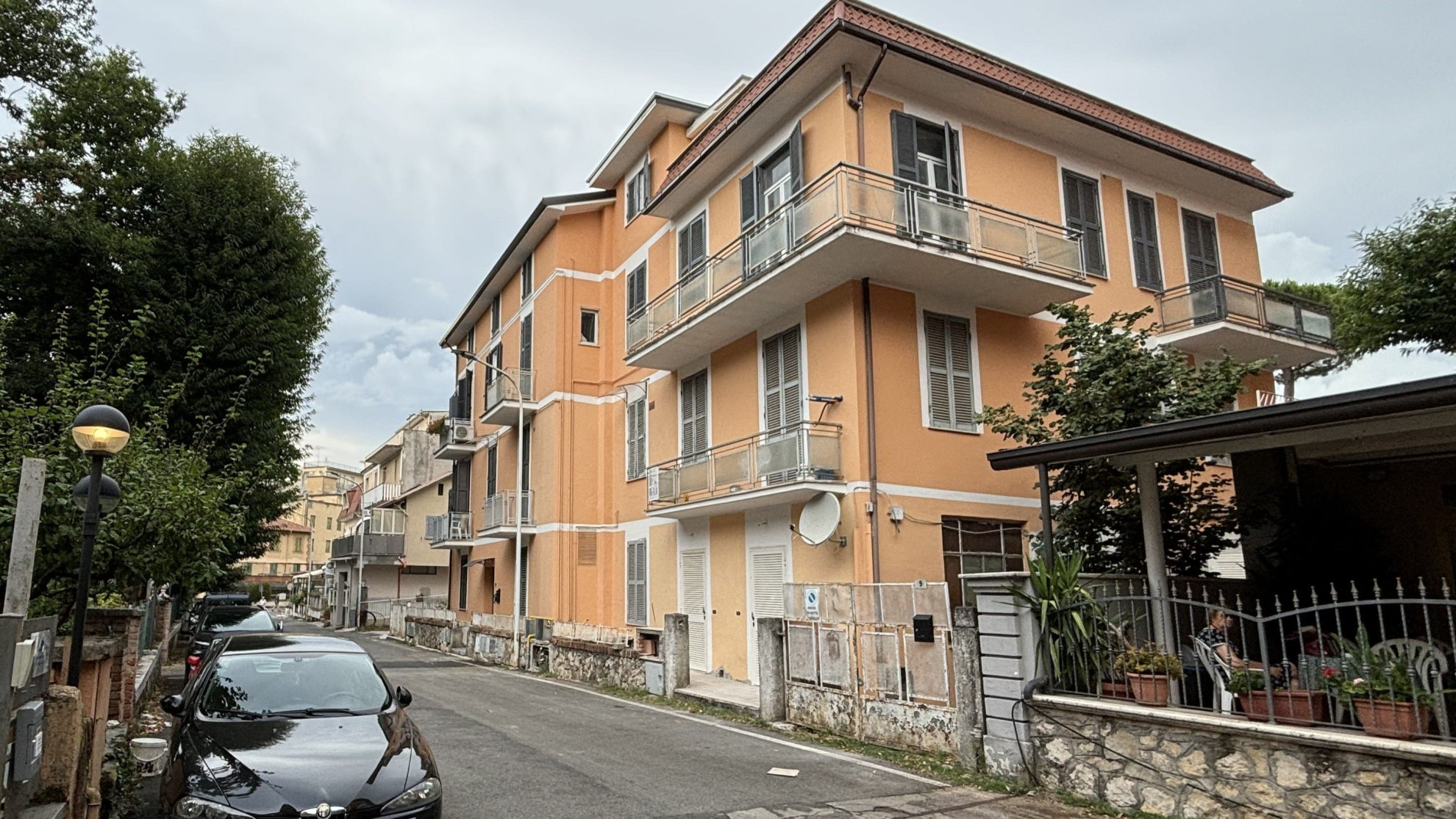 Search and Stay, undefined in undefined. Gallery position 1