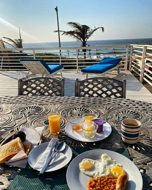 Search and Stay, undefined in undefined. Gallery position 4