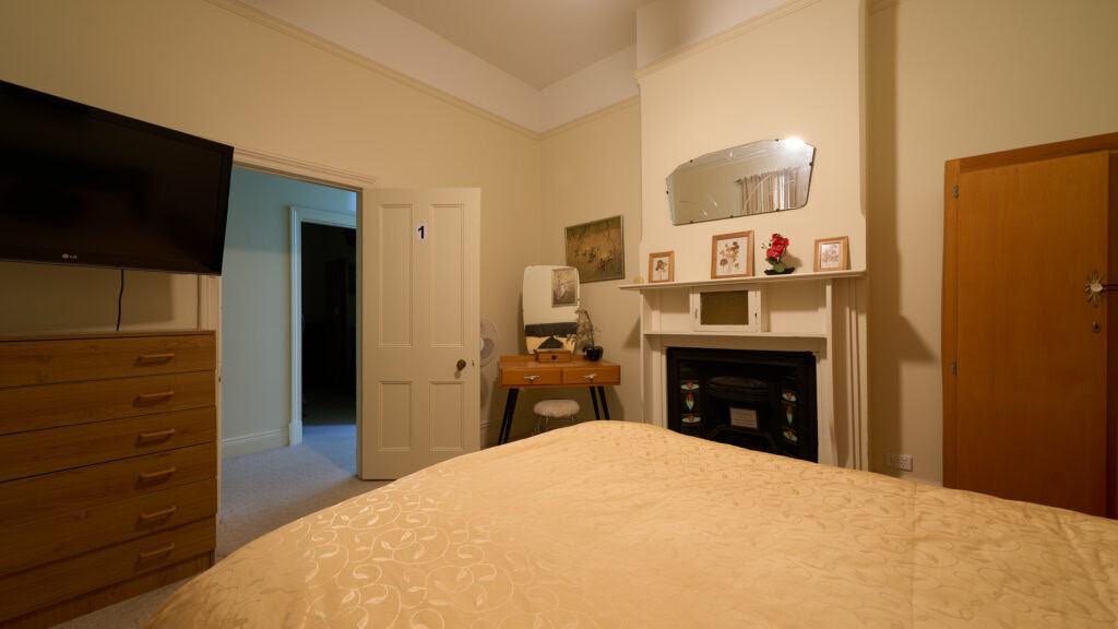 Search and Stay, undefined in undefined. Gallery position 4