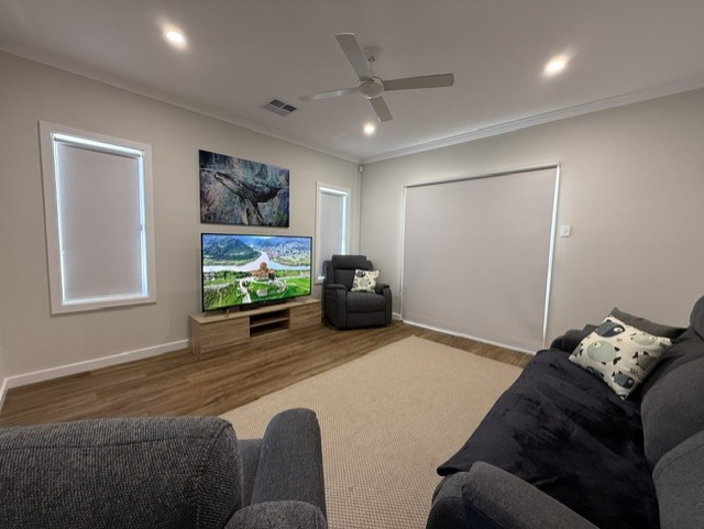 Search and Stay, undefined in undefined. Gallery position 1