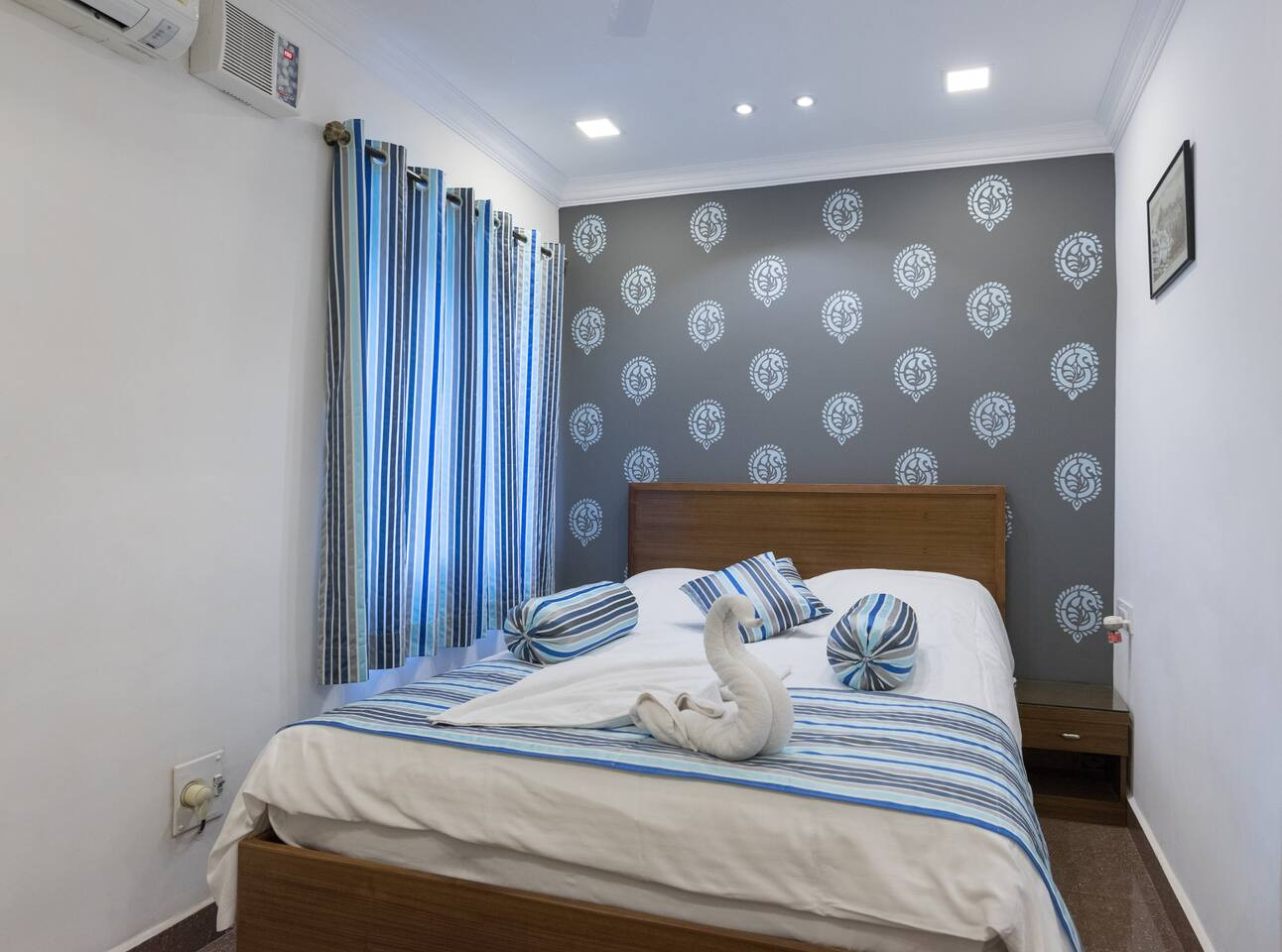 Search and Stay, undefined in undefined. Gallery position 4