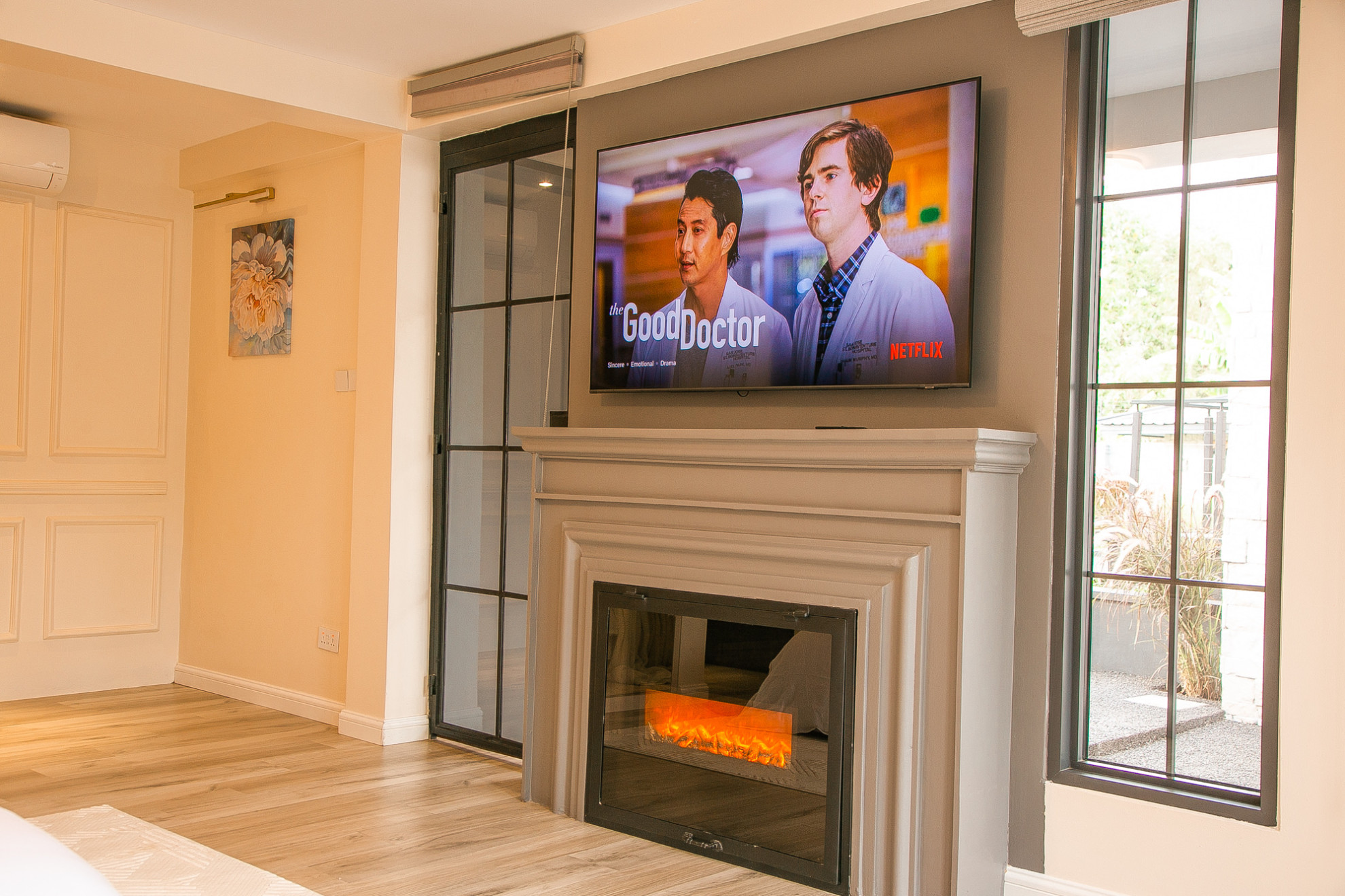 Search and Stay, undefined in undefined. Gallery position 4